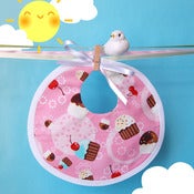 Image of Babero cupcakes