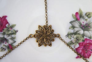 Image of Bronze Floral Head Chain
