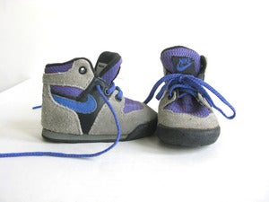 Vintage 1989 Nike Lava Infant Hiking Boots, sz 2.5 Image of Vintage 1989 Nike Lava Infant Hiking Boots, sz 2.5