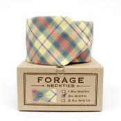 Image of yellow plaid {necktie}