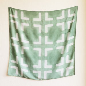 Image of Bamboo Scarf - Leaf