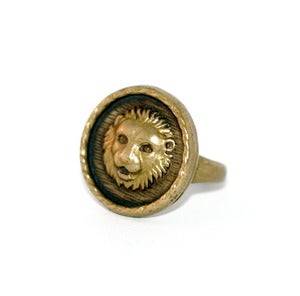 Image of The Leo Ring