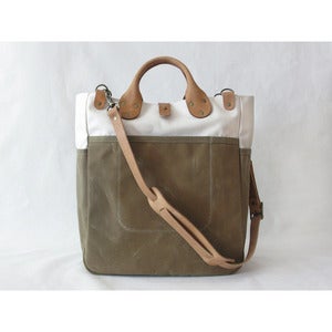 Image of Garrison Bag (Natural/Sage)