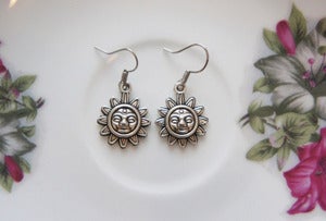 Image of Sun Earrings