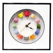 Image of Teapot Clock with Mugs by Carlos Silva