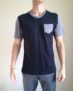 Crew Neck w/ Pocket Grey