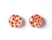 Red Poddy Vine - Round Glass Studs