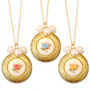 Image of Heirloom Rose Cameo Locket Necklace
