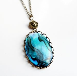 Image of Decadence Necklace (Blue Shell)