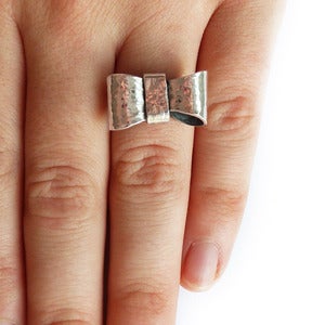 Image of Silver Bow Ring