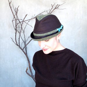 Image of Fedora Courant in chocolate brown & multi tweed