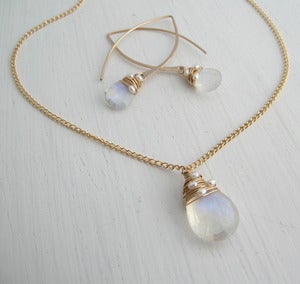 Image of Moonstone Woven Pearl Set