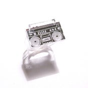Image of boombox ring [mirrored]