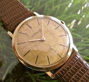 Image of VINTAGE LECOULTRE MANUAL 18K GOLD- SOLD