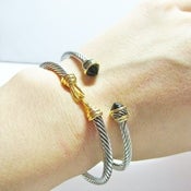 Image of Twisted Hook Cuff