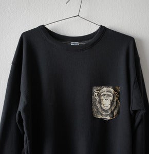 Image of MONKEY POCKET BLACK SWEATSHIRT