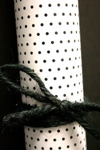 Image of Pilkullinen lahjapaperi