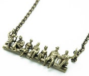 PEANUT GALLERY NECKLACE