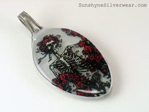 Image of Skull and Roses (Bertha) 