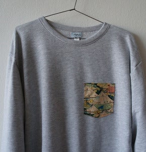Image of CIRCUS POCKET GREY SWEATSHIRT