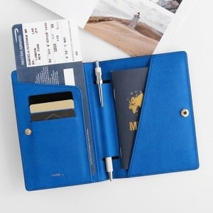 Image of Invite.L Passport Cover