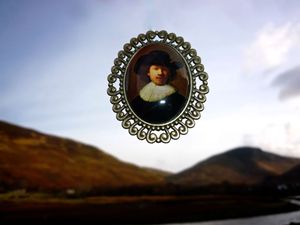 Image of  Rembrandt OMARINA Heirloom Collection - Large Dutch Master PIN BROOCH