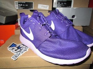 Image of Roshe Run WMNS "Court Purple"