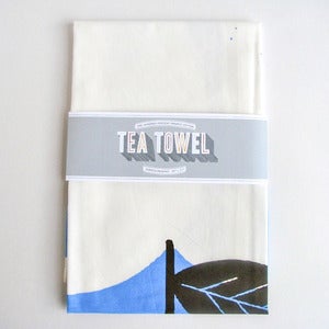 Image of Organic Cotton Tea Towel - Big Apple, Tiny Mouse