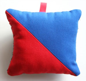 Image of COUSSIN MUSICAL HOCHET REF.878