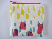 Image of Printed coin purse in hot pink/yellow/turquoise