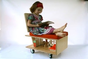 Image of Qubis C shaped Table - and chair