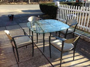 Image of Retro Table & Chairs