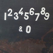 Image of [ chiffre émaillé ]