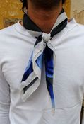 Image of SMALL FLORAL NECK SCARF