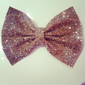 Image of Gold Glitter Bow