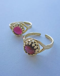 Image of Medea - Garnet Ring