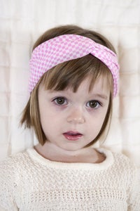 Image of pink and white checkered turban