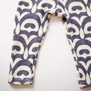 Image of Blue Flower Leggings