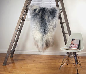 Image of Large Gray Sheepskin GR-237