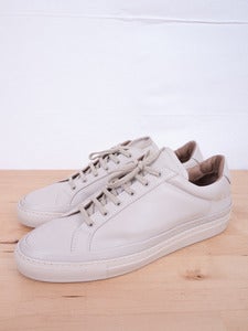 Image of Common Projects - Premium Achilles Low Beige Sneakers