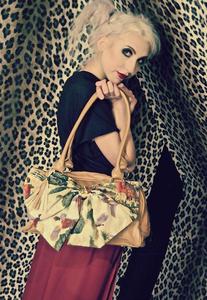 Image of Tan Brown Real Leather Hunting Scene Phesant Bow Bag