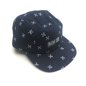 Image of IN4MATION SIGNATURE CROSSBONES 5 PANEL HAT (NVY/WHT)