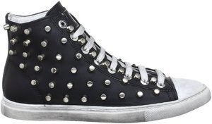 Image of P1 160 bpm black studs (M)