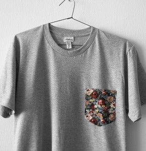 Image of FRENCH FLOWERS POCKET TEE (grey)