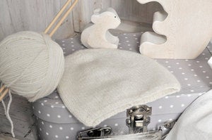 Image of Bonnet bébé en cachemire écru