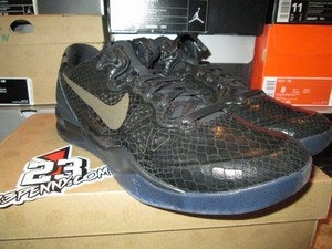 Image of Zoom Kobe VIII (8) EXT "YOTS - Black"