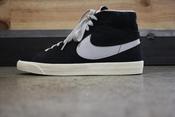 Image of Blazer Mid Suede Vntg (538282-010)