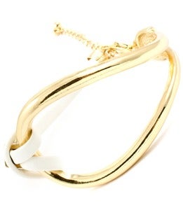 Image of Snagged White