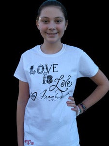 Image of "Love is Love" Fran Drescher Tee