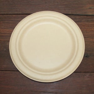 Image of 180mm Round Natural Bamboo Pulp Plates (small)
